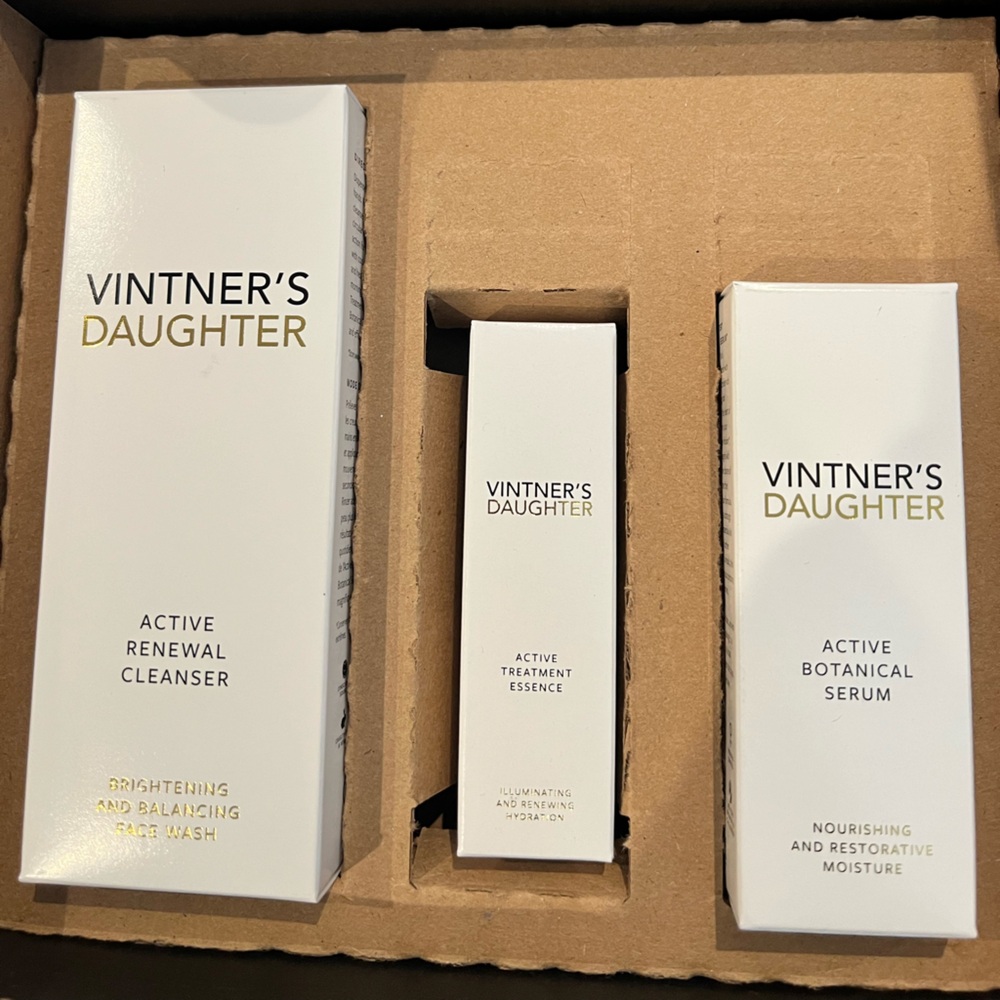 Never before used Vintners Daughter set